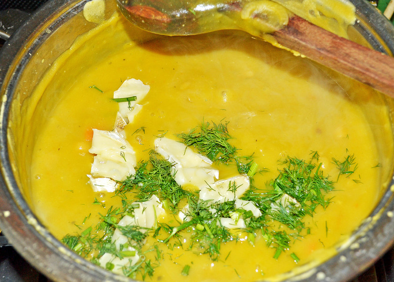 Гороховый суп с сыром