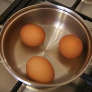 Сколько надо варить яйца