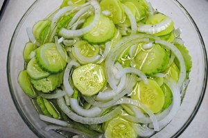 Салат из печени трески: простые и вкусные рецепты