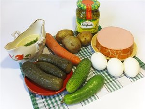 Продукты для вкусного салата подсолнух
