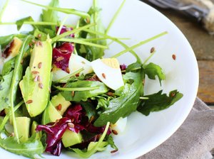 Рецепт овощного салата из авокадо